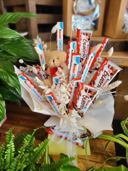 kinder bueno gift bouquet made by florist in Bromley