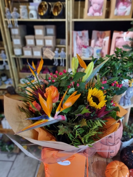 Florist choice bouquet of flowers to include Bird of Paradise.  Made by your florist in Bromley, Beckenham, Croydon, Biggin Hill, West Wickham, Shirley, Orpington, Chislehurst, Bickley, Petts Wood, Keston, Addington, New Addington, Selston, Langley, 