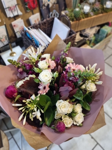Seasonal flowers made by florist Claire for same day delivery in Hayes, Bromley, Beckenham, Croydon.