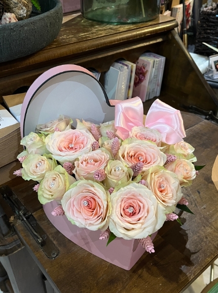 Perfect love gift heart shaped hat box with small pink roses with crystal pins and dry elements. Made by florist in Hayes, Bromley for flower delivery in all CR and BR postcodes.